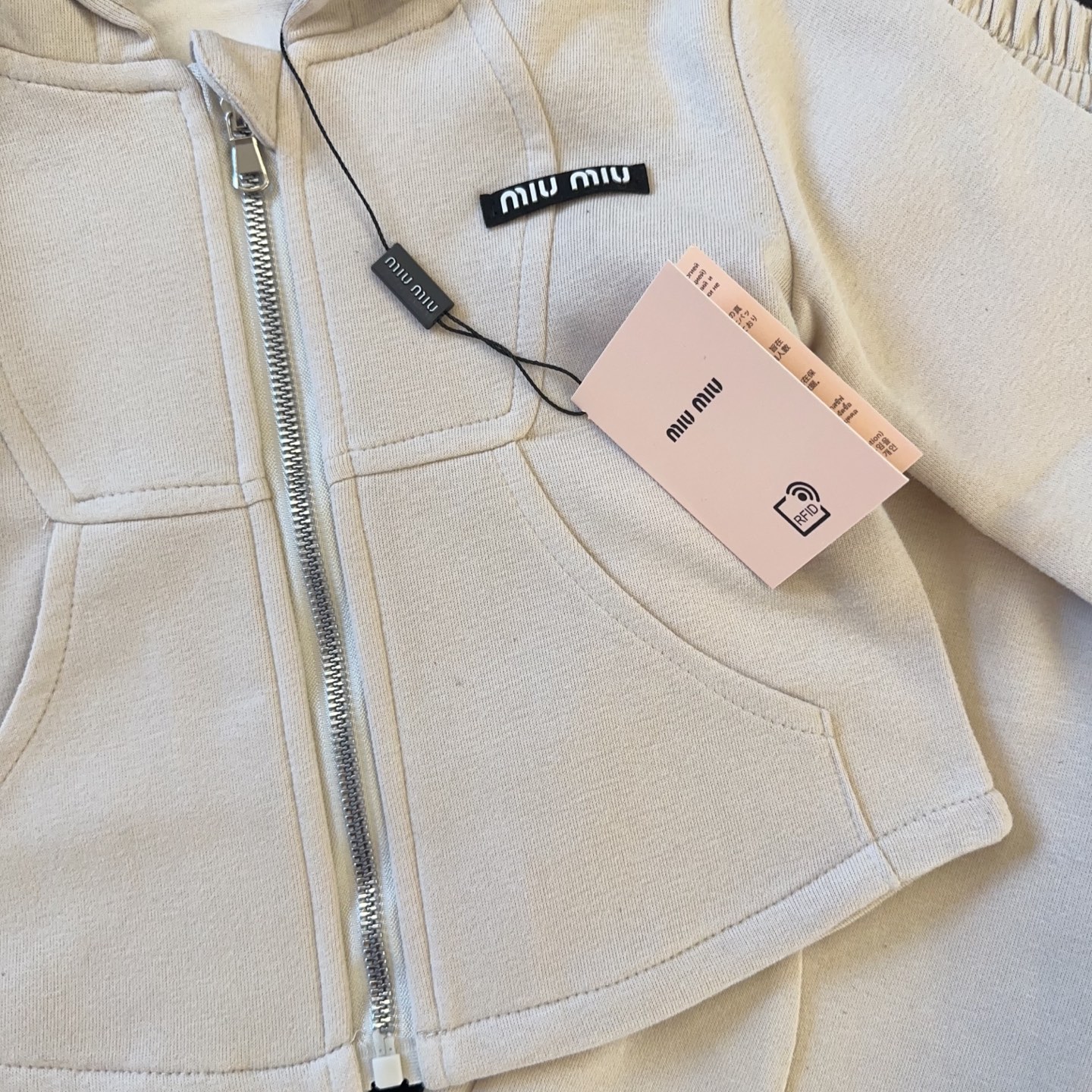 child/Girls' clothing